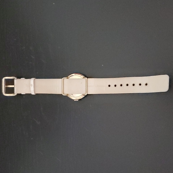 Auth White and Gold Marc by Marc Jacobs Watch - Picture 4 of 5